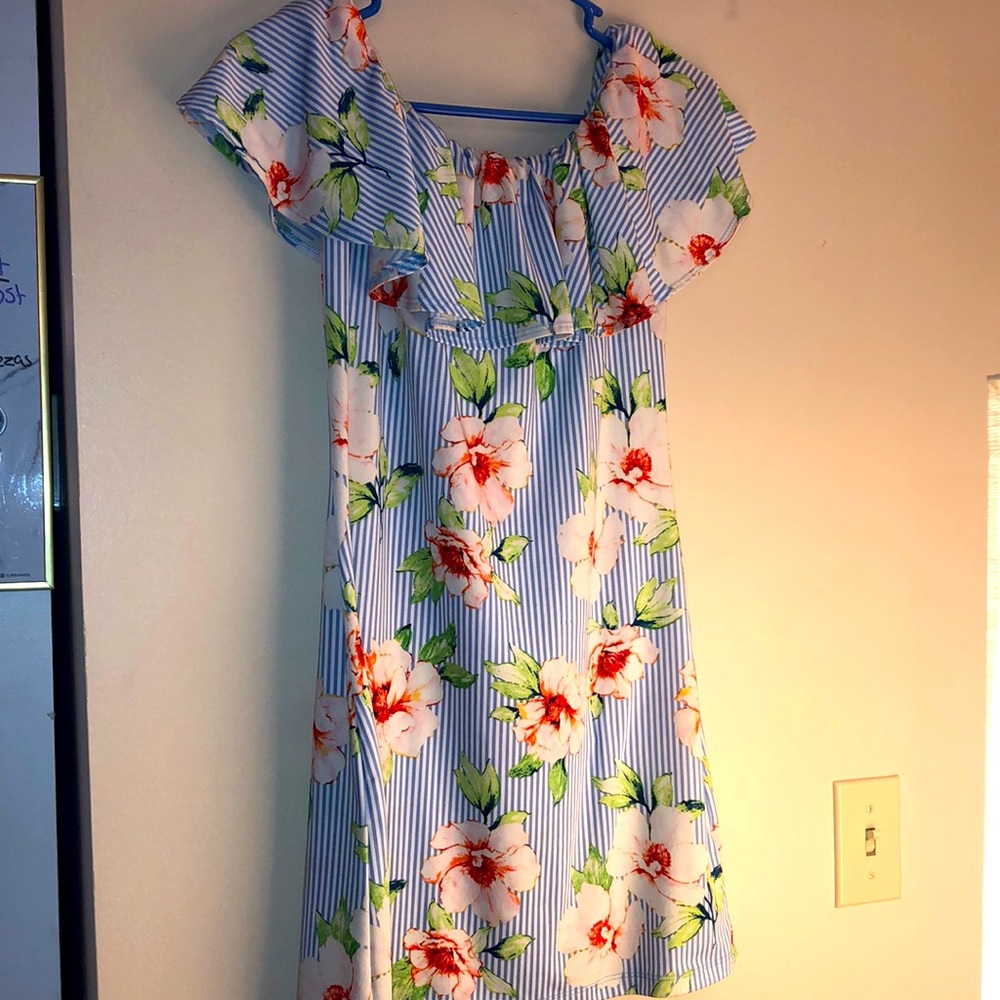 Off the shoulder sun dress